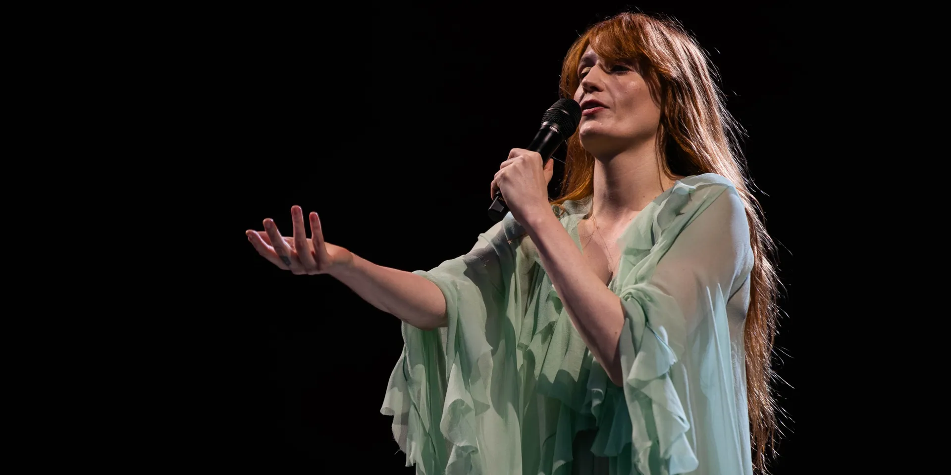 Florence Welch Says She Underwent Life-Saving Emergency Surgery
